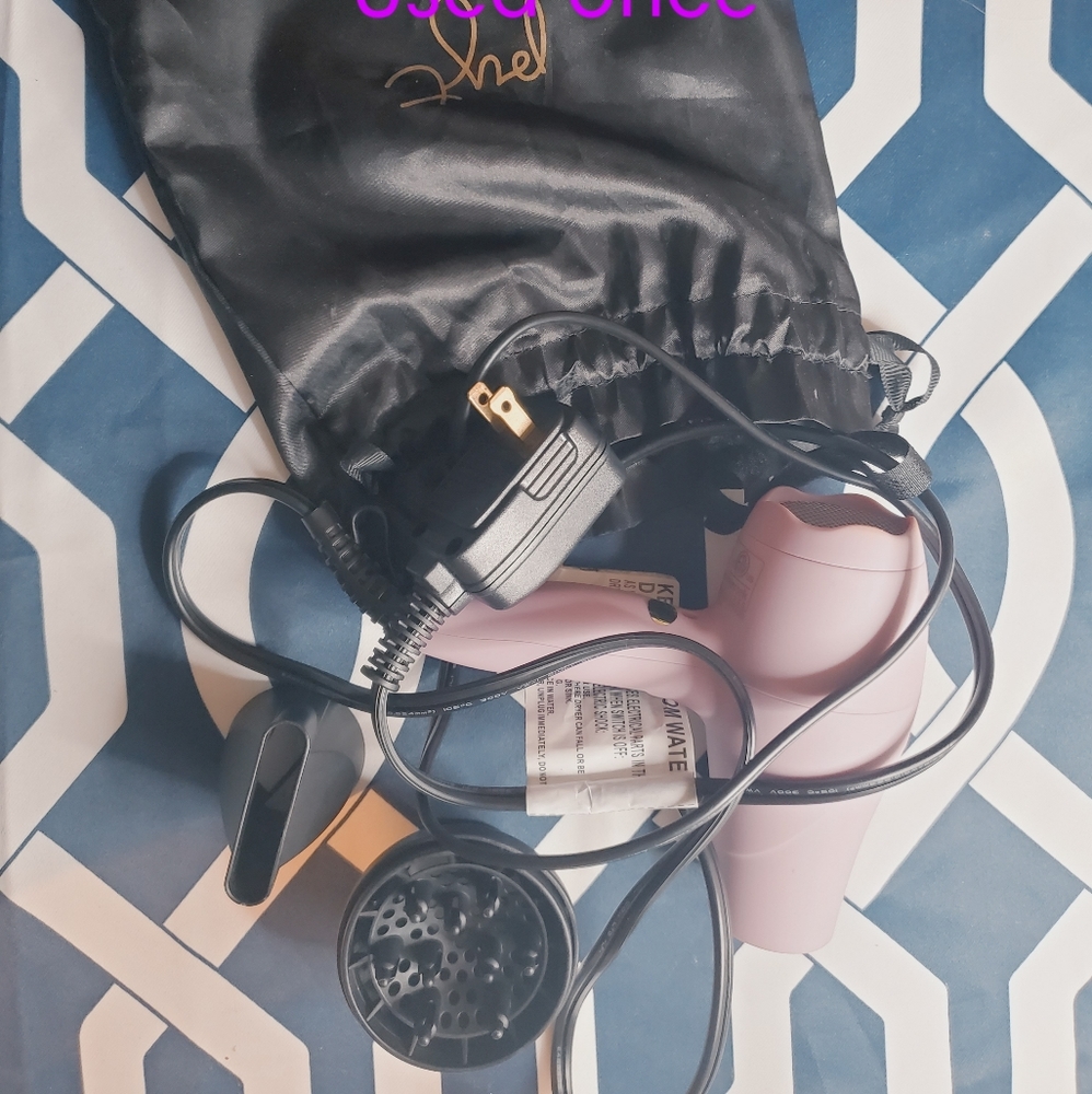 Pyt Mini Blowdryer